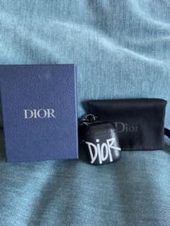 午後の紅茶様専用DIOR AirPodsケースのサムネイル