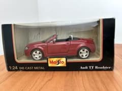1/24 Audi TT Roadster アウディ　ミニカーのサムネイル