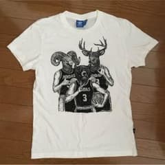 アディダスオリジナルス Tシャツのサムネイル