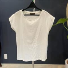トゥモローランドコレクション美品Tシャツ カットソー トップスのサムネイル