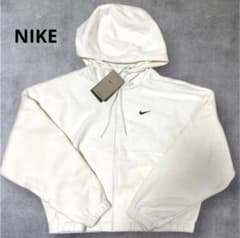 新品　NIKEナイキ　フード付きフリースパーカーのサムネイル