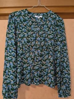 UNIQLO 花柄 長袖ブラウス Mのサムネイル