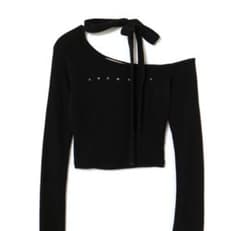 トップス ANDMARY Nana ribbon oneshoulder tops andmary Nana ribbon oneshoulder tops - メルカリ