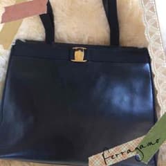 早い物勝ち‼️最終値下げ☆Ferragamo☆ フェラガモ トートバックのサムネイル