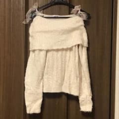 アンクルージュ オフショル フェザーニットのサムネイル