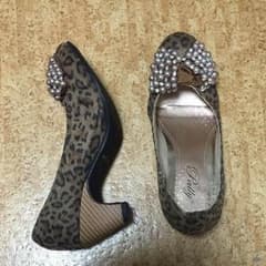 レオパード柄 ビジュー パンプスのサムネイル