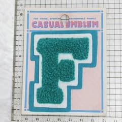 ワッペン CASUAL EMBLEM アルファベット F 小 グリーン　ミント系のサムネイル