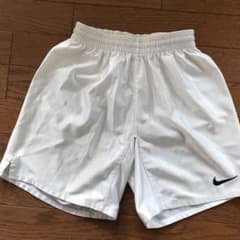 ナイキサッカー ハーフパンツ140〜150のサムネイル