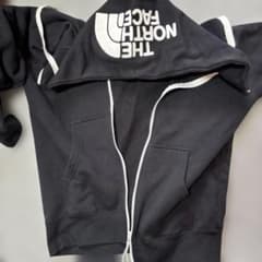 THE NORTH FACE ブラックパーカー Mサイズのサムネイル