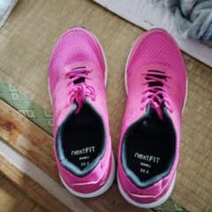 nextFIT IGNKJ 25.5cm ピンクスニーカーのサムネイル