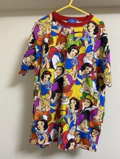 ディズニー　総柄tシャツ　白雪姫のサムネイル