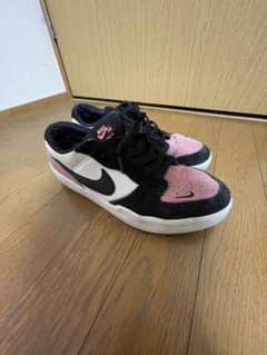 NIKESB force58 ピンクのサムネイル