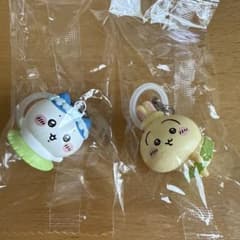 映画 ちいかわ 人魚の島のひみつ 入場特典 めじるしチャーム ハチワレとうさぎのサムネイル