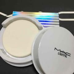 パフのみ！  MAC ライトフルファンデ用のサムネイル