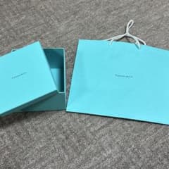 Tiffany ティファニーブルーボックス 空箱 紙袋 - メルカリ