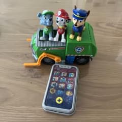 パウパトロール　ビーグル　おしゃべりタッチフォン