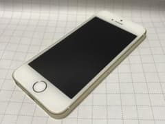 【りくと様専用】iPhone SE  第1 32GB バッテリー交換　SIM解除のサムネイル