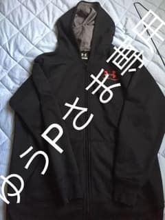 アンダーアーマーのパーカーのサムネイル
