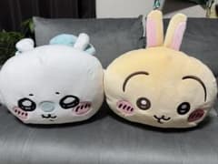 タグ付き ちいかわ　もっちるねそべりBIGぬいぐるみ 2点セットのサムネイル