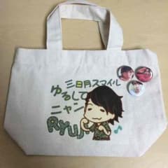 えりか様専用(オーダートート＆缶バッチ3個＆タトゥーシール)のサムネイル
