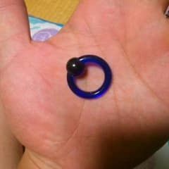 ボディピアスのサムネイル