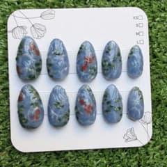 Gold Fish Nail Tips (Almond Shape)のサムネイル