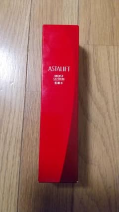 アスタリフト モイストローション 130mlと試供品のサムネイル