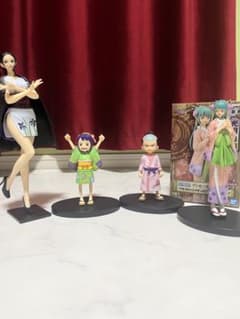 ワンピース　フィギュア　まとめ売り　4点セット　ワンピースフィギュアのサムネイル