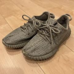 adidas YEEZY スニーカー　23.5㎝のサムネイル