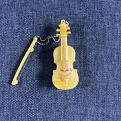 くまのプーさん バイオリン ミニチュア キーホルダーのサムネイル