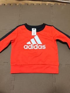 adidas アディダスのサムネイル