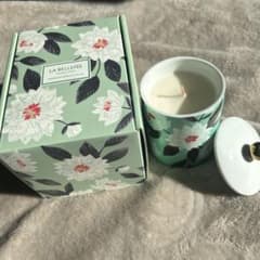 LA BELLEFÉE フローラルアロマキャンドルのサムネイル