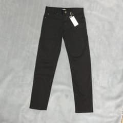 新品タグ付き  ストレッチ入り黒パンツ 160cmのサムネイル