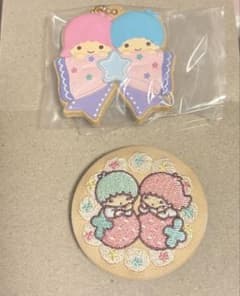 リトルツインスターズ キーホルダー　刺繍缶バッジ　　クッキーチャームのサムネイル