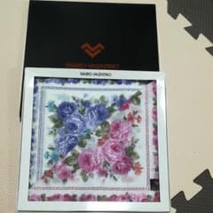 MARO VALENTINO  マリオ　ヴァレンチノ　花柄ハンカチのサムネイル