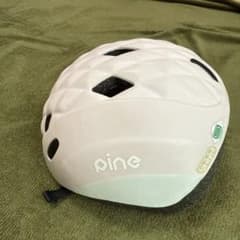 pine 子ども用ヘルメットのサムネイル