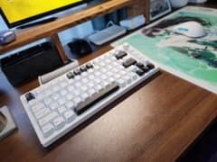 DrunkDeer a75 white 社外PBTキーキャップ付きのサムネイル