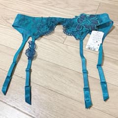 ワコールサルートガーターのサムネイル