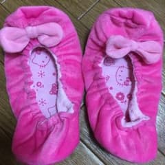 値下げ！新品未使用 ハローキティ ルームソックス♪のサムネイル
