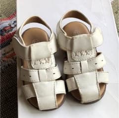サンダル 13cm 女の子 西松屋 白 ホワイトのサムネイル