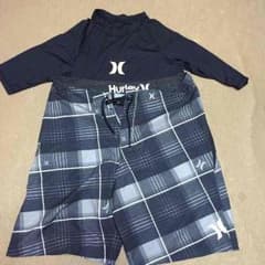 Hurley海パン➕ラッシュガード《値下げ！》のサムネイル