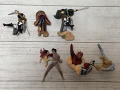 Attack Titan Set of 5 mini figures