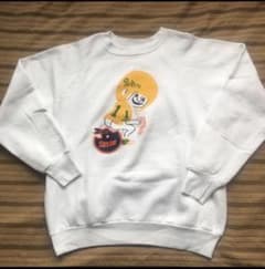 古着屋で購入　白トレーナーのサムネイル