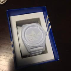 今だけ送料無料！！ 27日まで3日間！adidas originals 時計のサムネイル