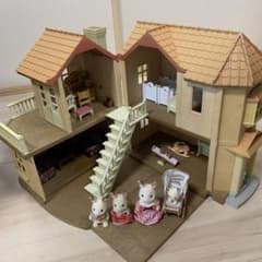 シルバニアファミリー　お家セット(家具、人形付)のサムネイル