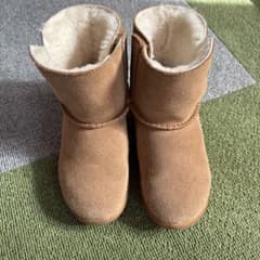 UGG ベージュ ファー付きブーツのサムネイル