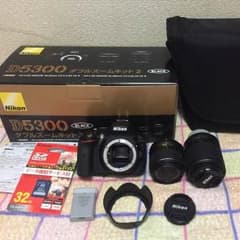 Nikon D5300 ダブルズームキット セットのサムネイル