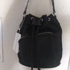 ブラック巾着型ショルダーバッグのサムネイル