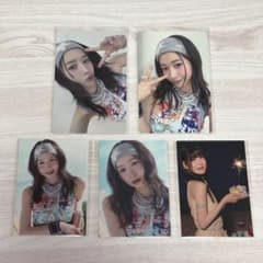 【匿名配送】まとめ売り ME:I MOMONA 笠原桃奈 トレカ Hi-Fiveのサムネイル