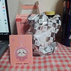 MINISO 公式ちいかわ キーホルダー 顔変のサムネイル